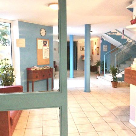 Confortel Avignon Tgv Hotell Exteriör bild